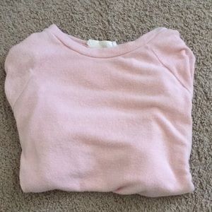 I’m selling a 3/4 sleeve sweater